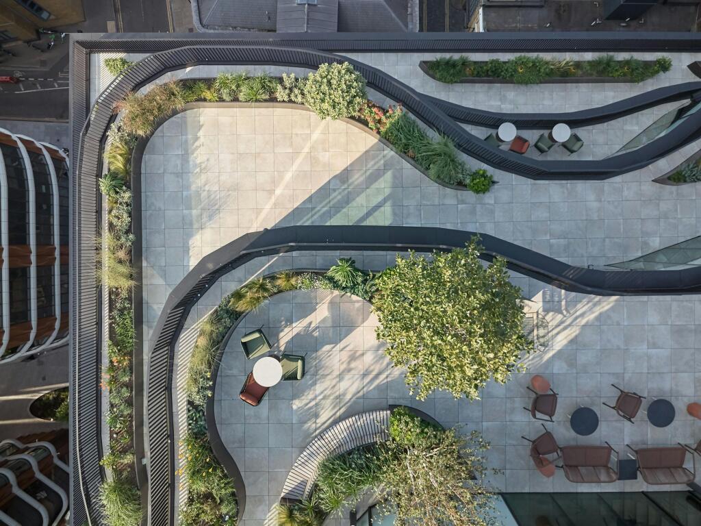 Drone005.jpg