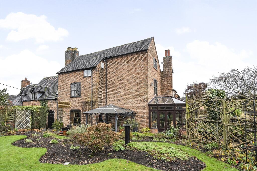 Additional image 12 of Church Farm House, Dosthill, Tamworth