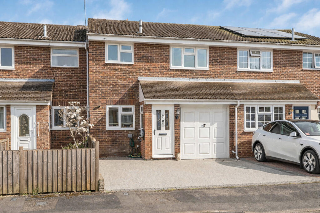 Main image of property: Elm Close, Bordon, GU35