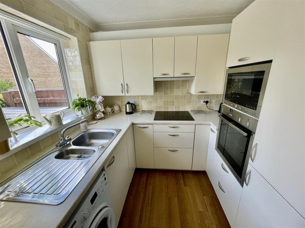 Apartment in Plymouth - View 5