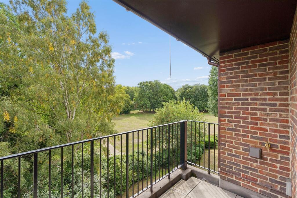 Apartment in Sevenoaks, West Yoke, Ash-cum-Ridley - View 5