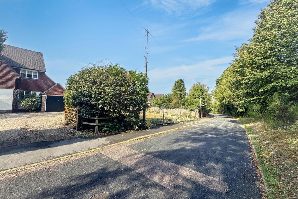 House in Tonbridge - More