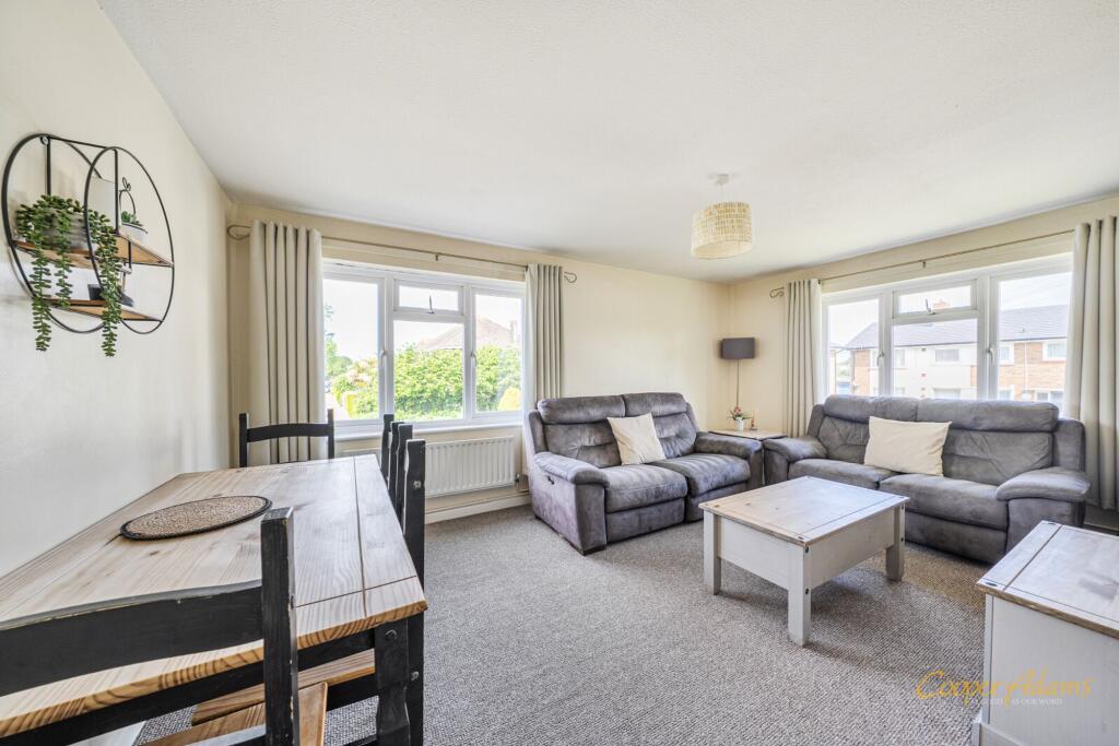 Main image of property: Worthing Road, East Preston, BN16