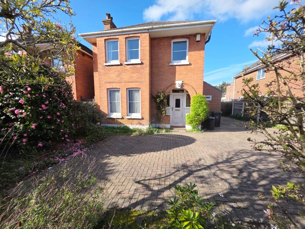 House in Christchurch, Iford, Fairmile - View 5