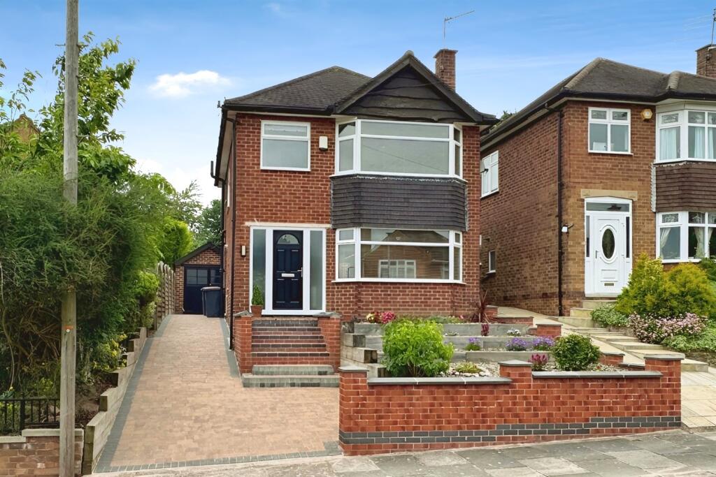 Main image of property: Seven Oaks Crescent, Bramcote, NG9 3FW