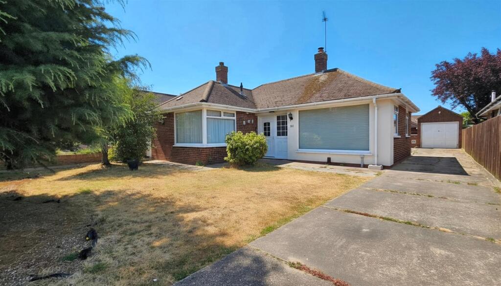 Main image of property: Lowestoft Road, Gorleston