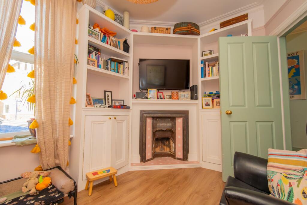 House in Folkestone, Morehall - View 6