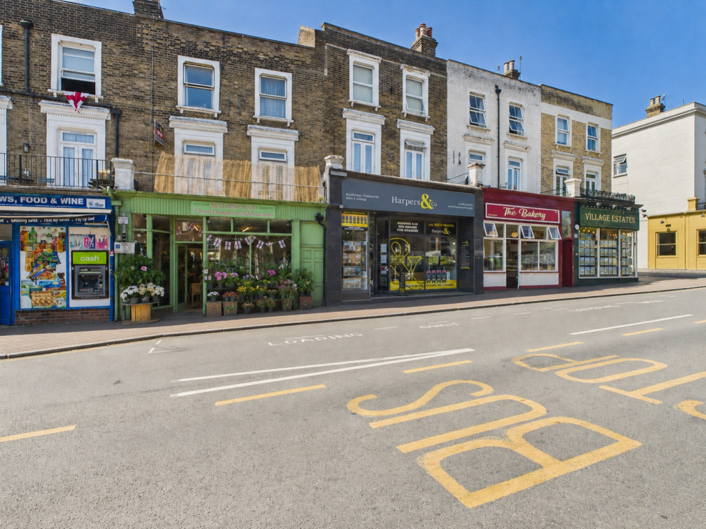 Main image of property: 6b Bexley High Street, Bexley