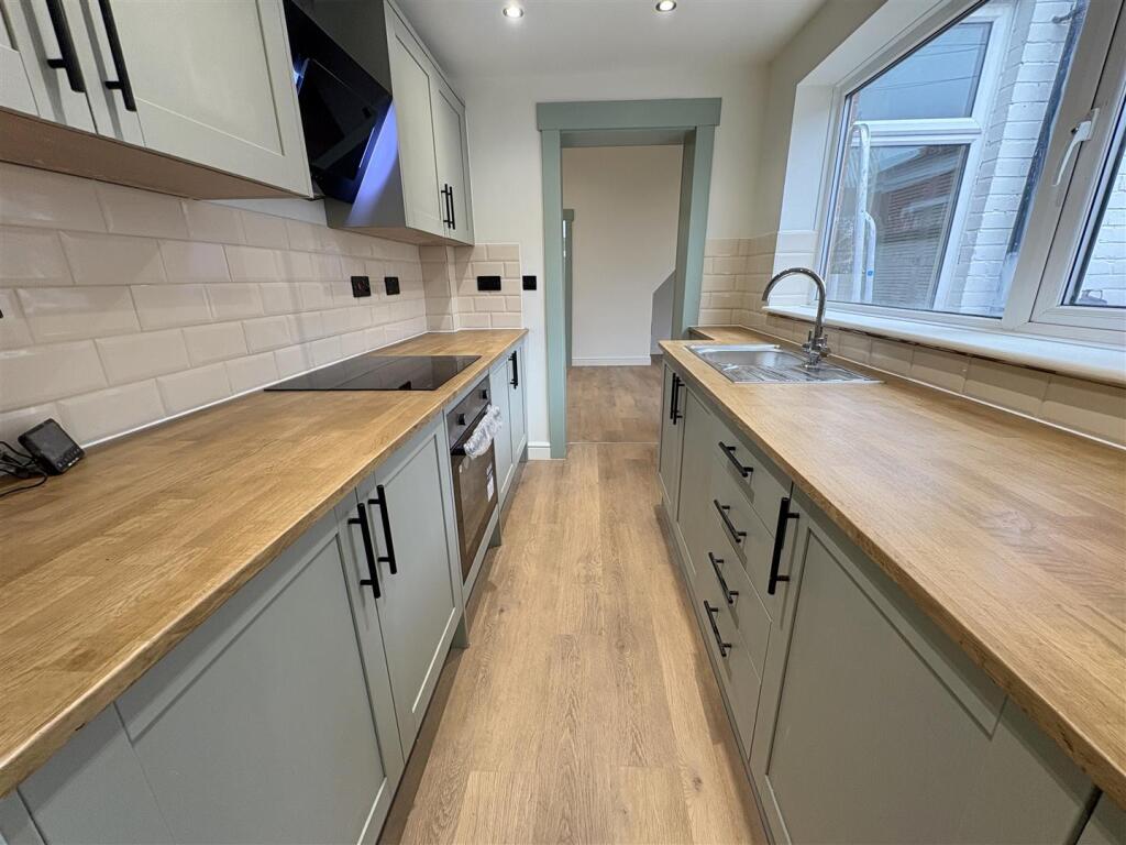 Main image of property: Oakland Gardens, Darlington