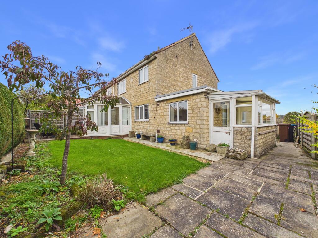 2 Rutland Place, Helmsley, York, YO62 5HP photo 4