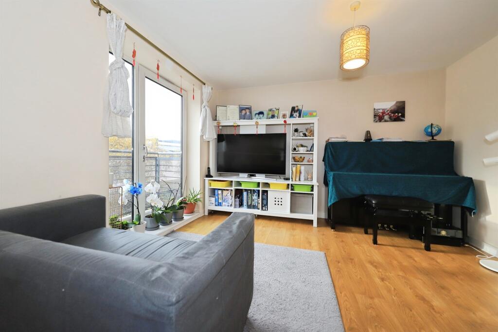 Apartment in Wolverhampton - More