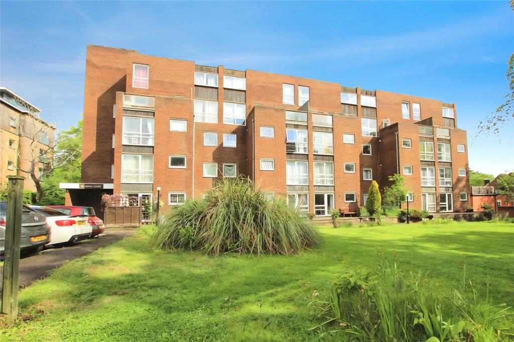 Main image of property: Bath Road, Reading, Berkshire, RG30