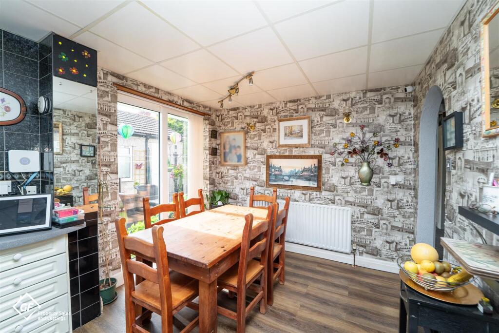 House in Lancaster - View 5