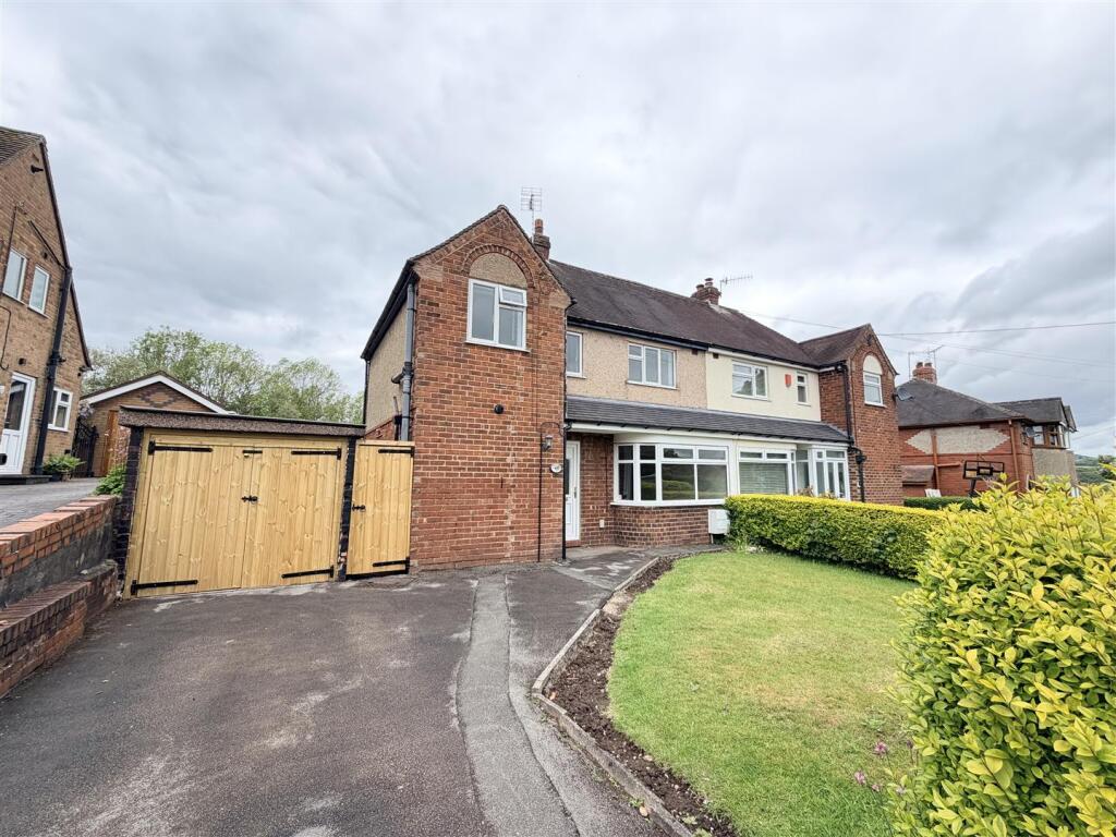 3-bed semi-detached on Westwood Park Avenue, Leek, £285,000