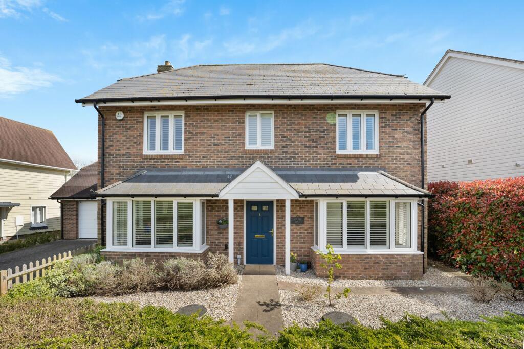 4-bed detached on Wellington Avenue, Rye, TN31, £699,950
