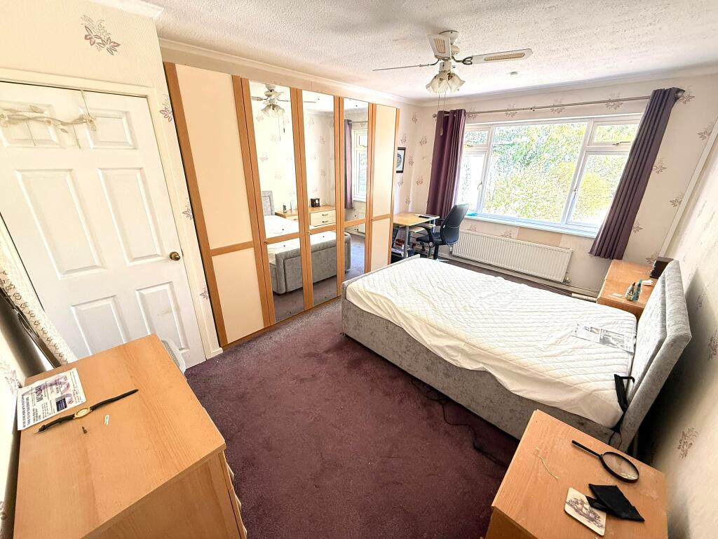 House in Chester, Ellesmere Port - More