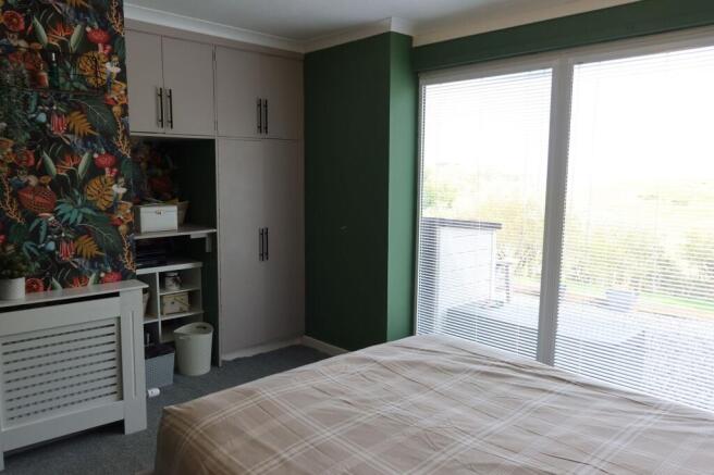BEDROOM 4: