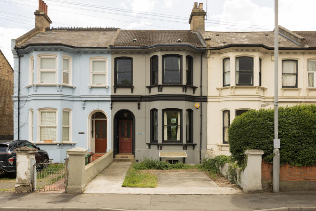 Fairlop Road, Leytonstone, London, E11 photo 4