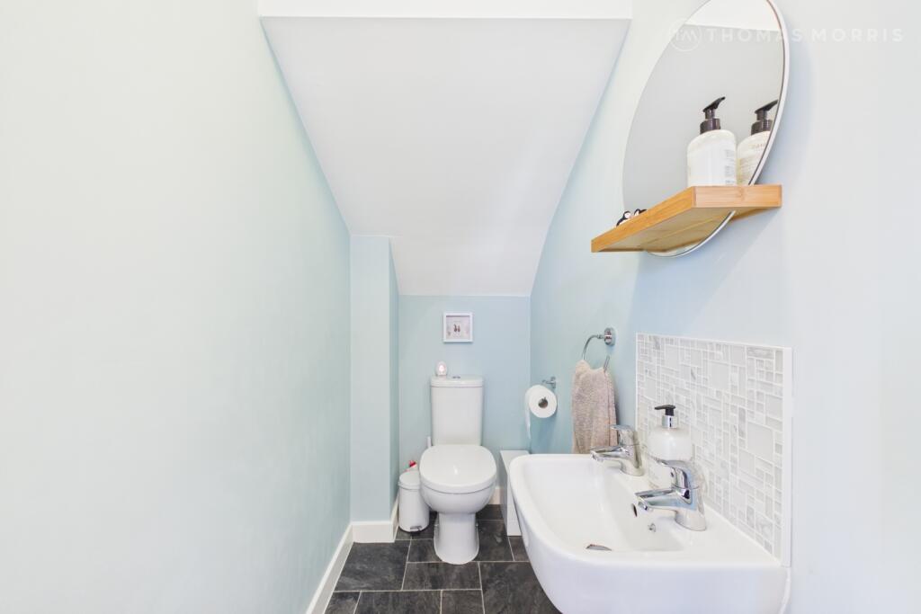 House in Biggleswade, Central Bedfordshire - More