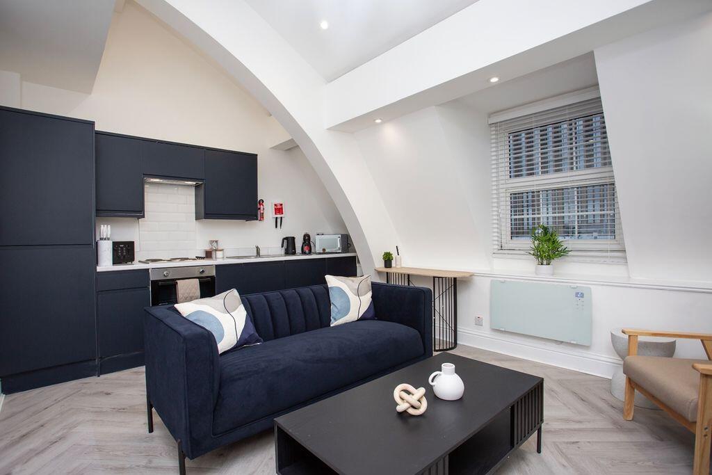 Apartment in Newcastle upon Tyne, Grainger Town - View 2
