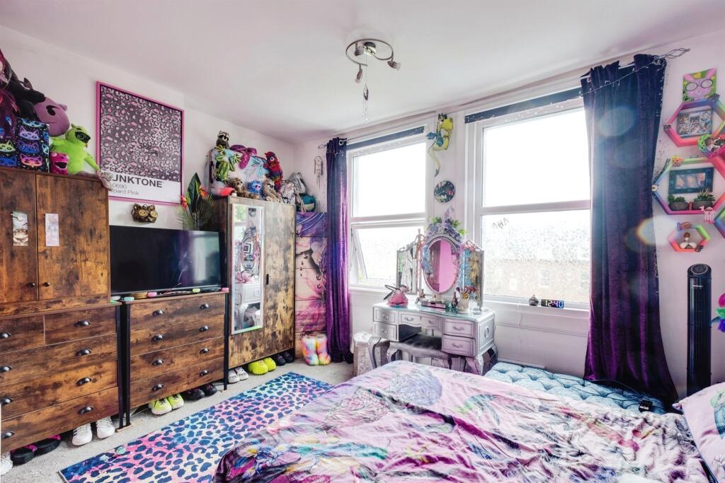 Hengist Road, Bournemouth – další