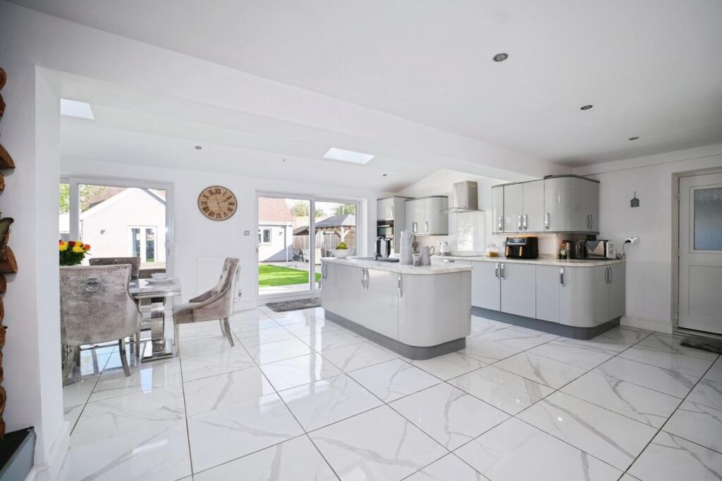 House in Brimfield, Herefordshire - View 2