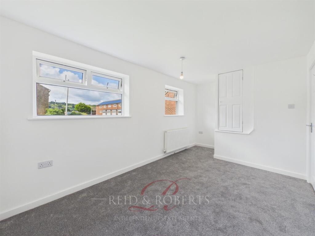 House in Chester, Holywell - More