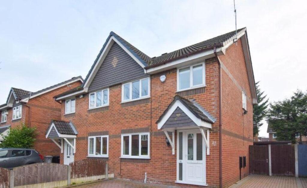 Main image of property: Kenyon Avenue, Sale, M33