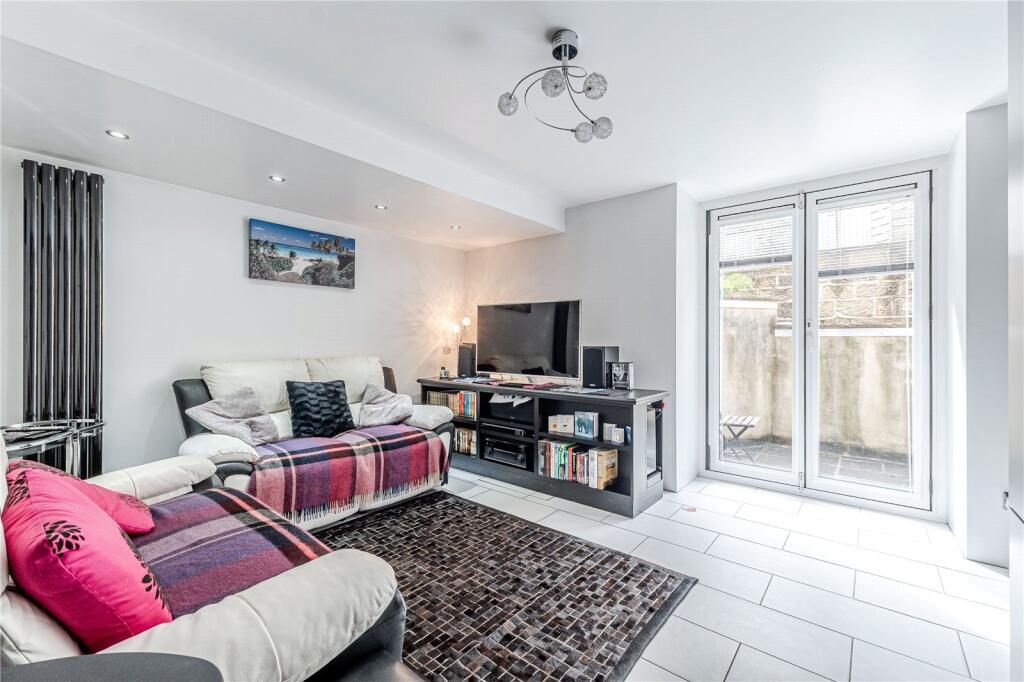 Park Road, Guiseley, Leeds, West Yorkshire photo 4