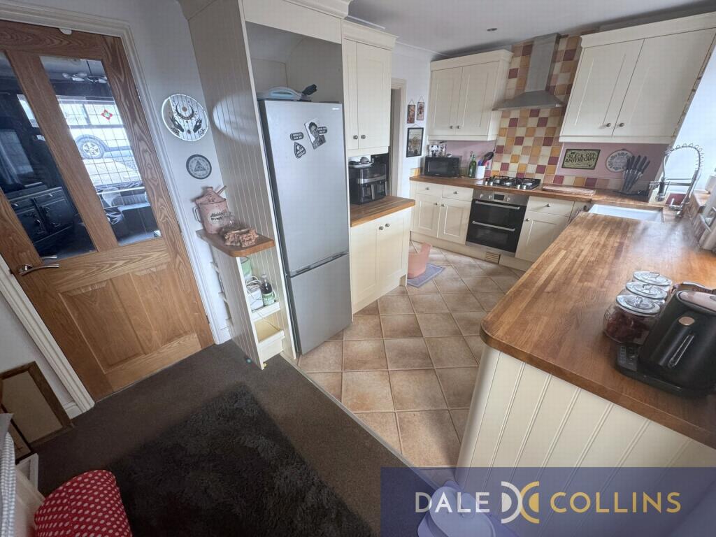 House in Stoke-on-Trent - View 2