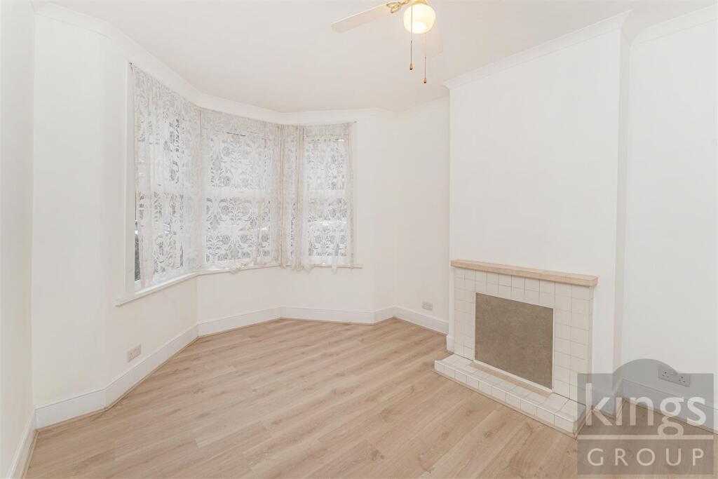 Apartment in London - View 3