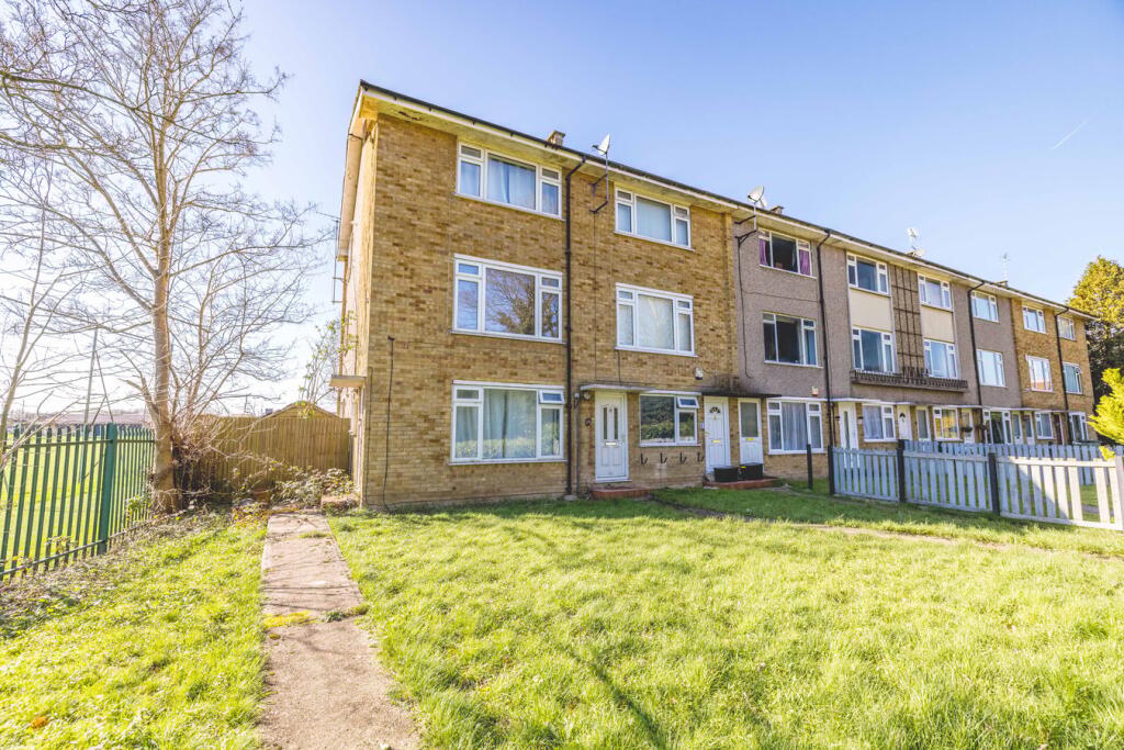 Main image of property: St Davids Close, Iver Heath, SL0