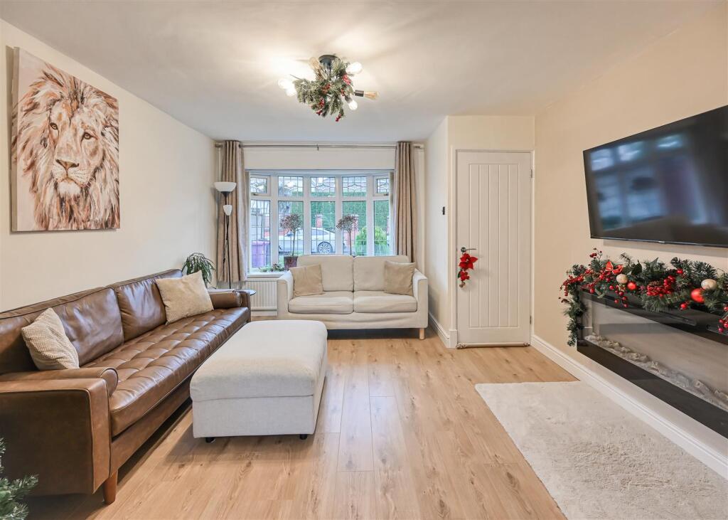 House in Wolverhampton, West Midlands - View 2