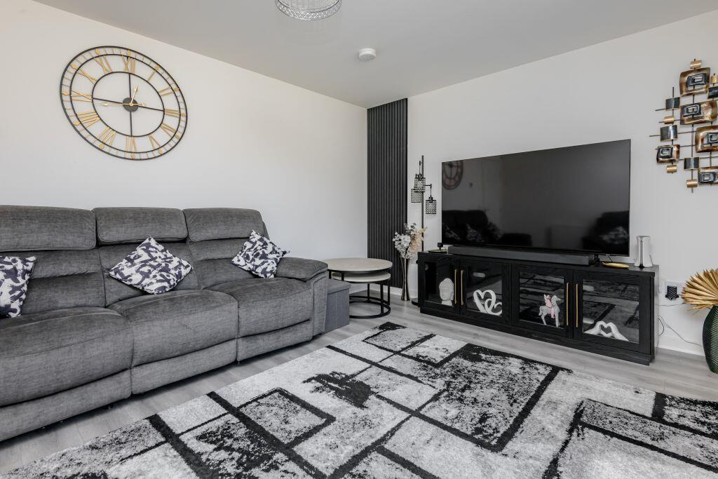 2 Moodie Place, Gilmerton, Edinburgh, EH17 8ZG photo 3