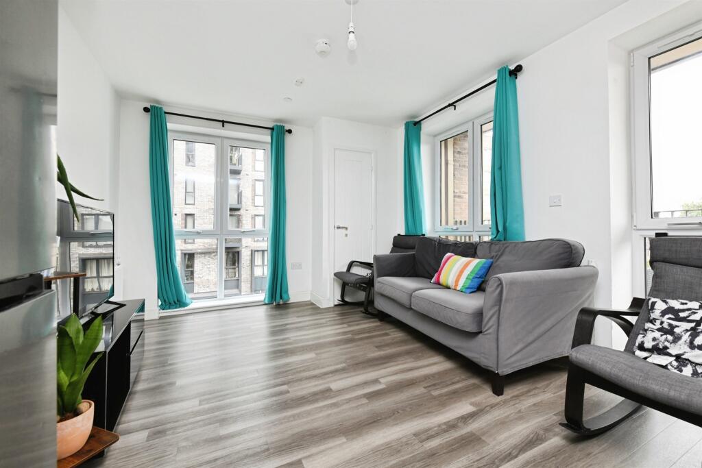 Apartment in Chelmsford - View 5