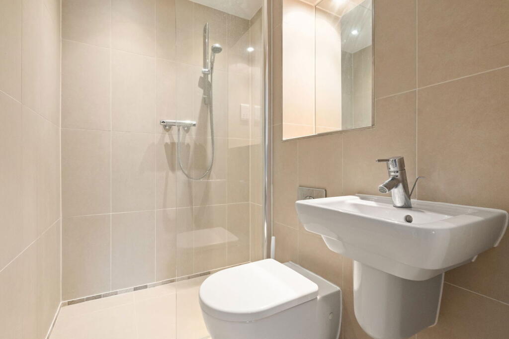Fitzgerald Place, Cambridge, CB4 1WA - Mehr