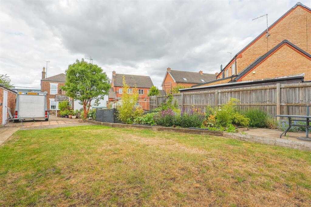 House in South Holland, Clay Lake, Spalding - View 5