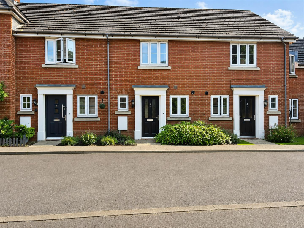 2-bed terraced on Toftmead Close, Dereham, £185,000