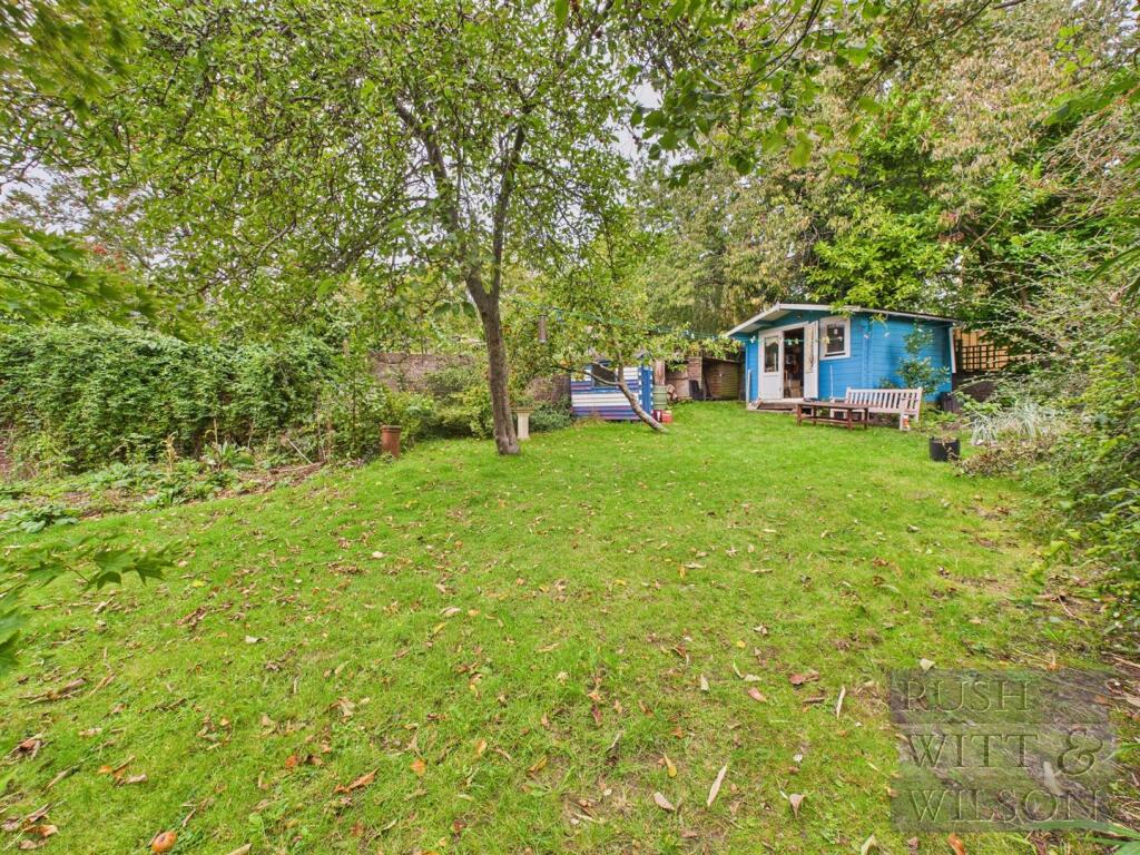 Woodland Vale Road, St. Leonards-On-Sea photo 2