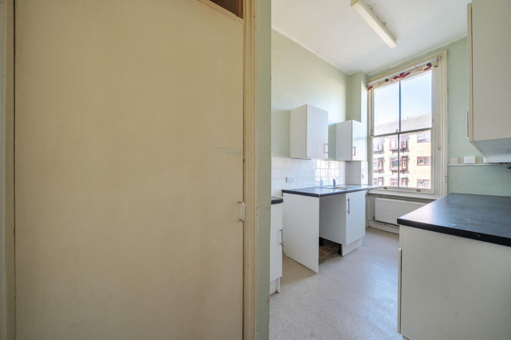 Apartment in London - View 4