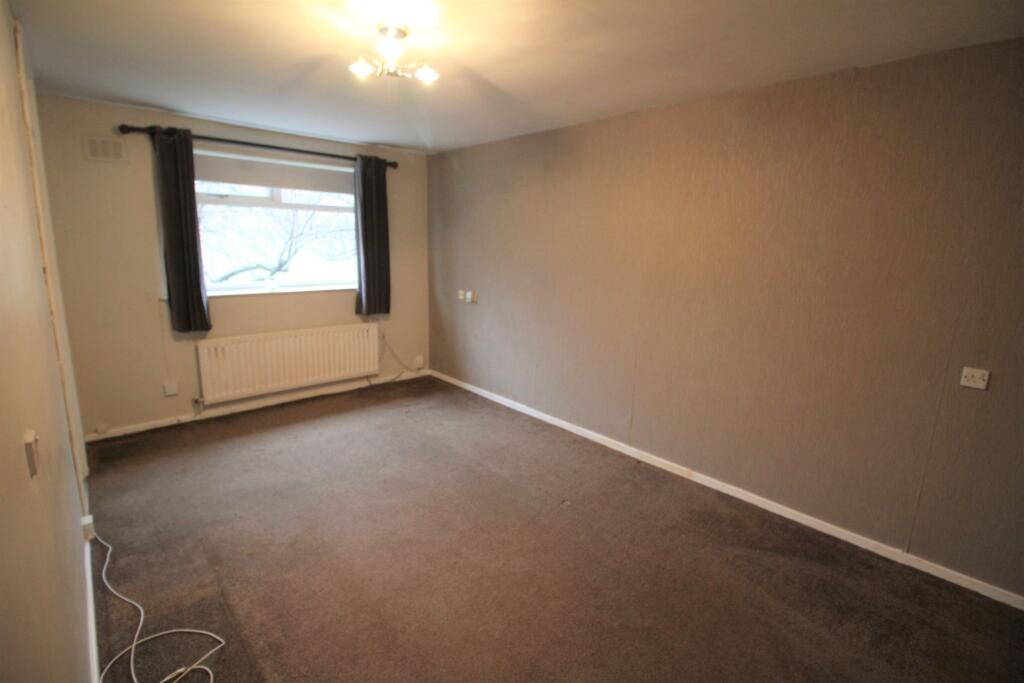 Glebe Street, Oldham, OL9 photo 2
