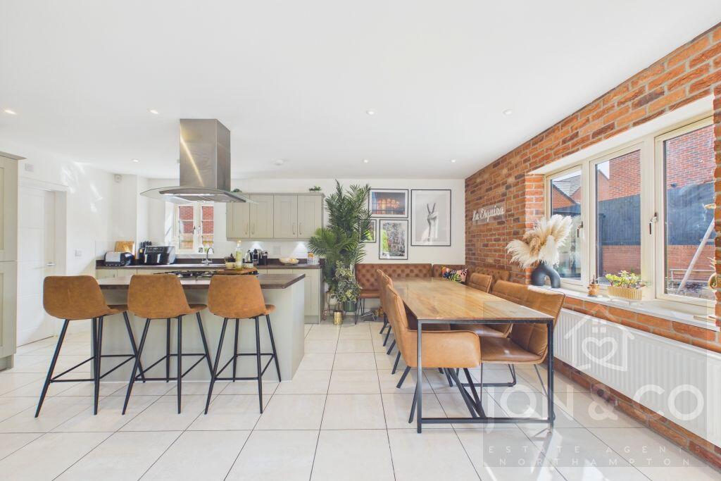 House in Northampton - View 5