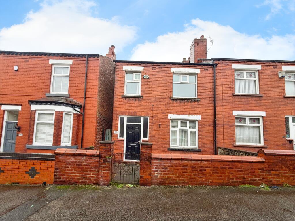 Main image of property: Throstlenest Avenue, Wigan, WN6