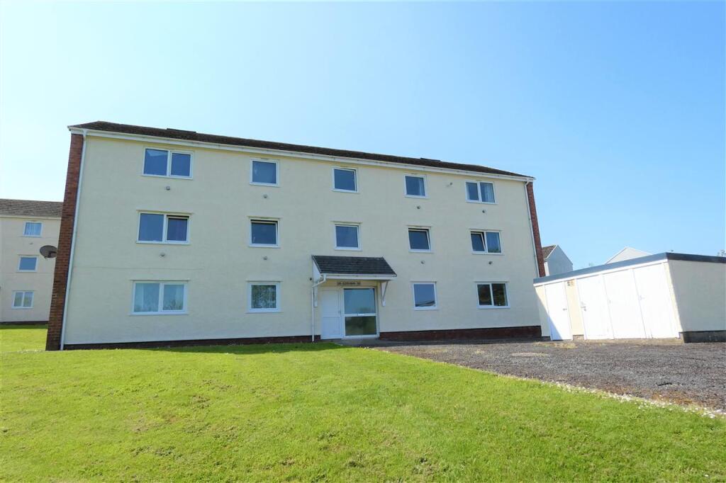 Apartment in Swansea - View 2