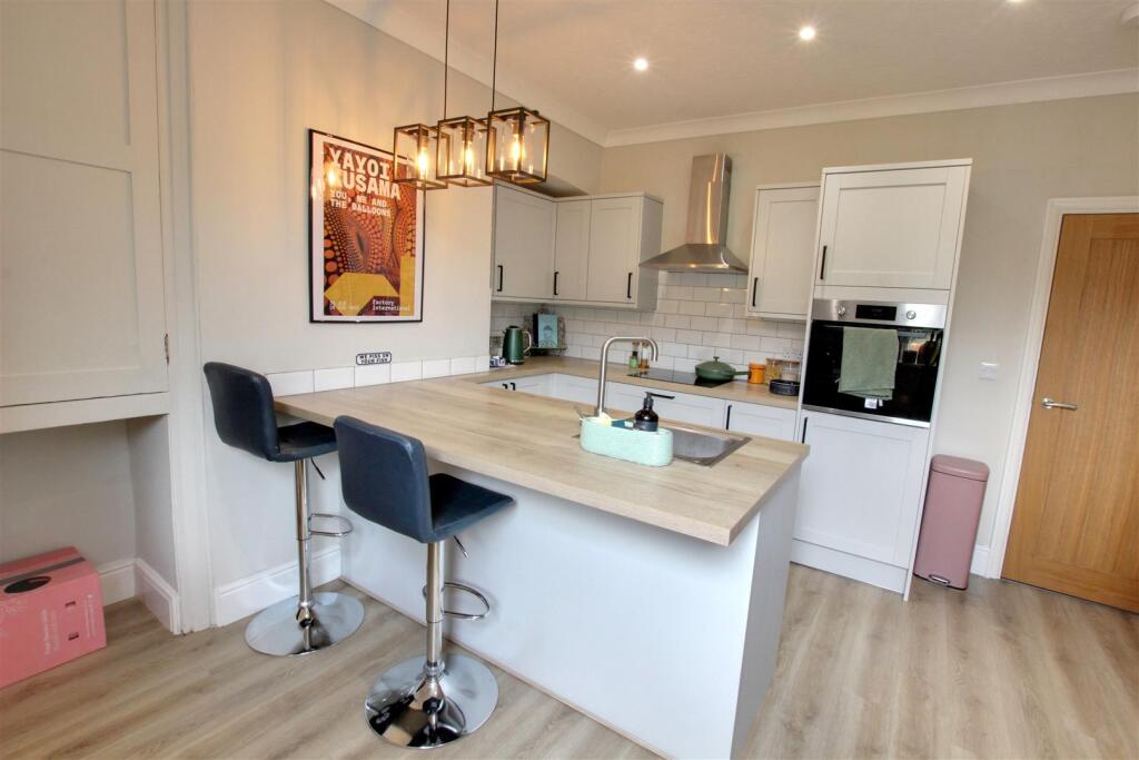 House in Hull, North Ella, Willerby - View 4