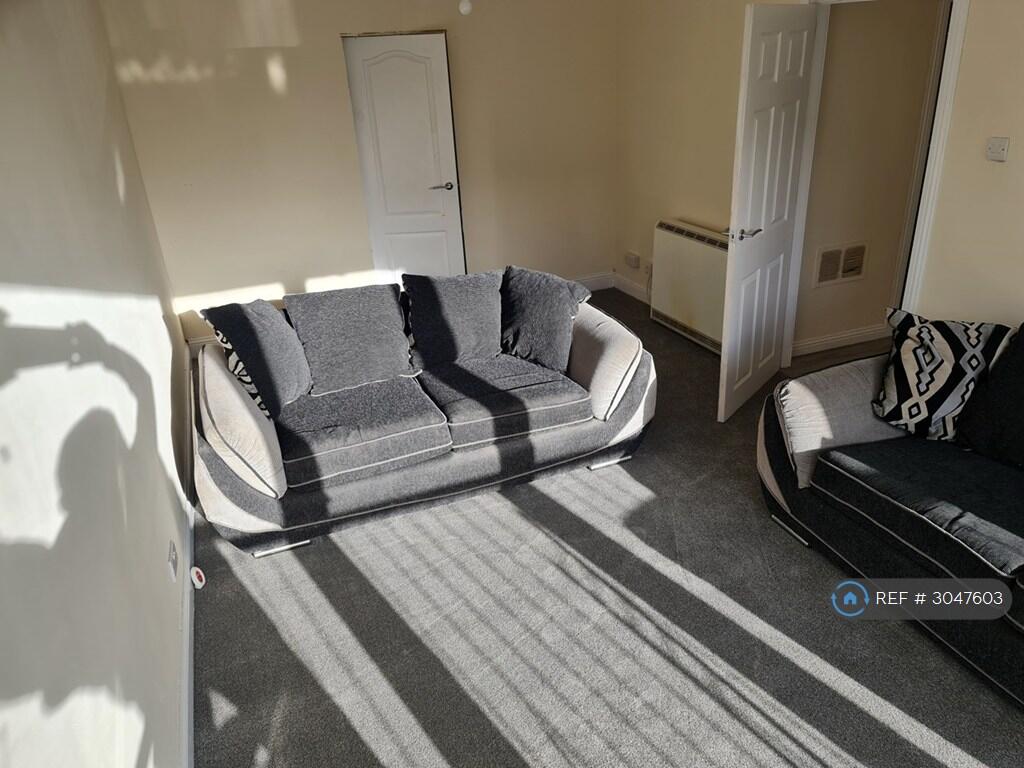 Apartment in Grangemouth, Kersiebank - View 4