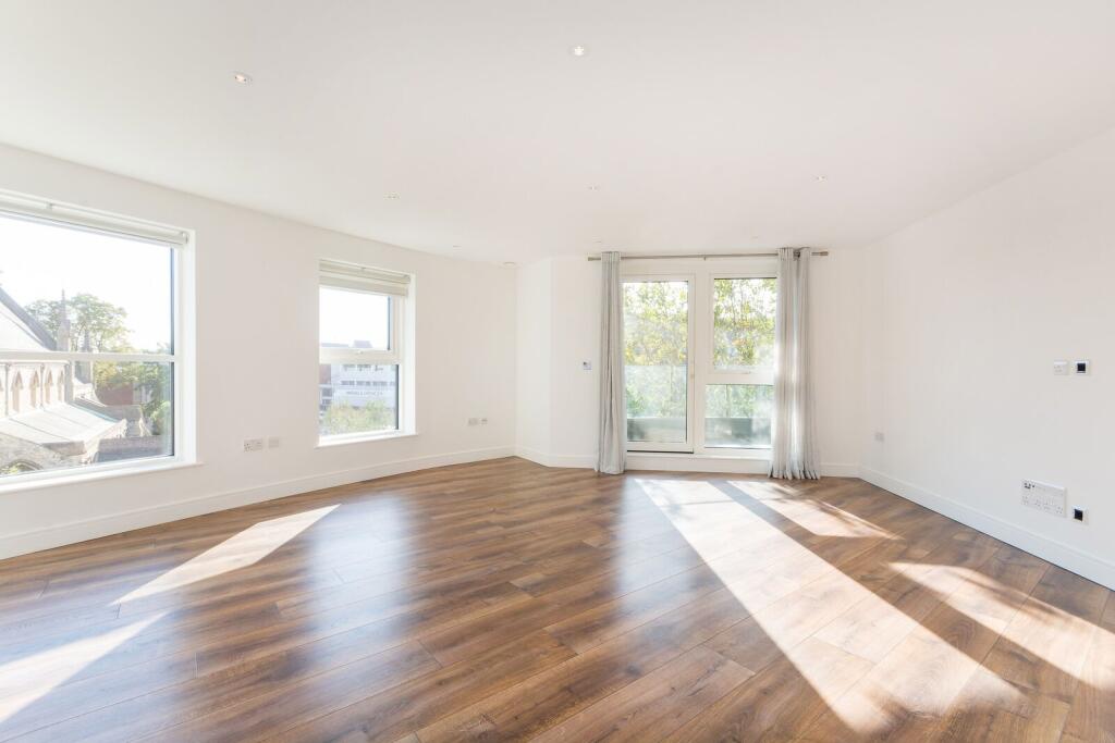 Apartment in London, Ealing - View 4