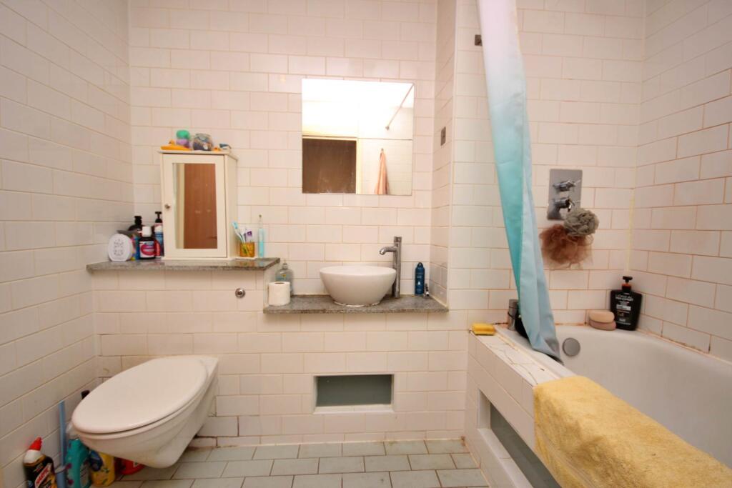 Apartment in Manchester - View 5