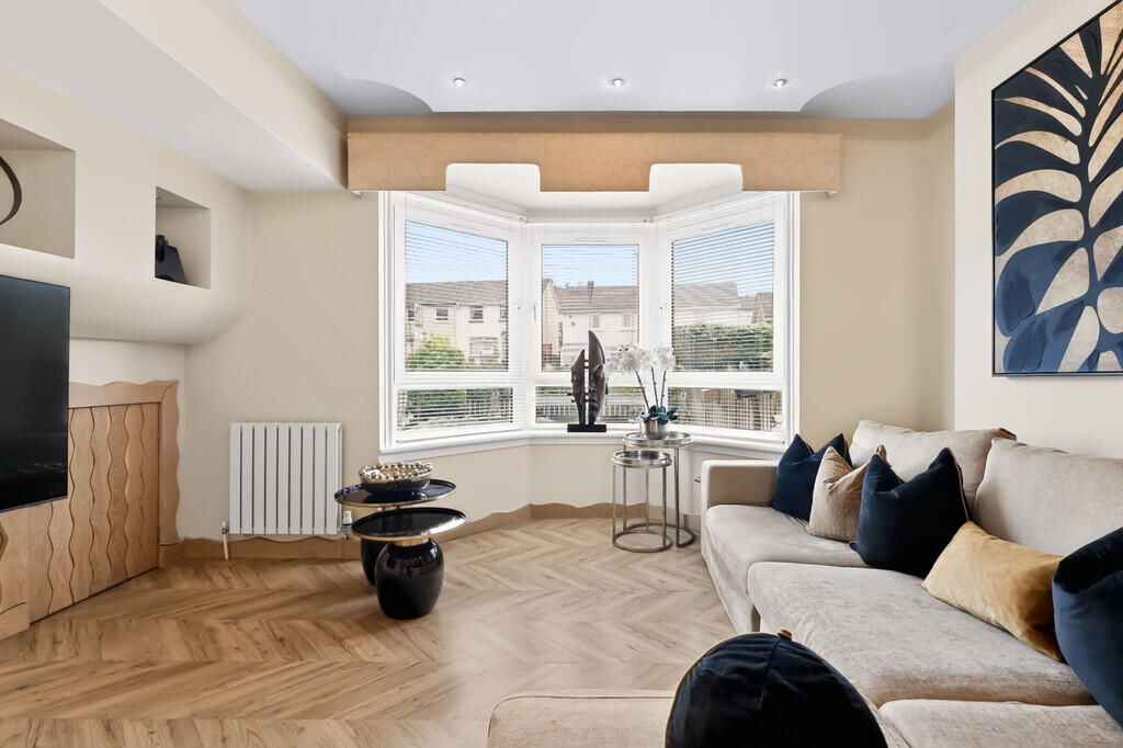 House in Glasgow - More