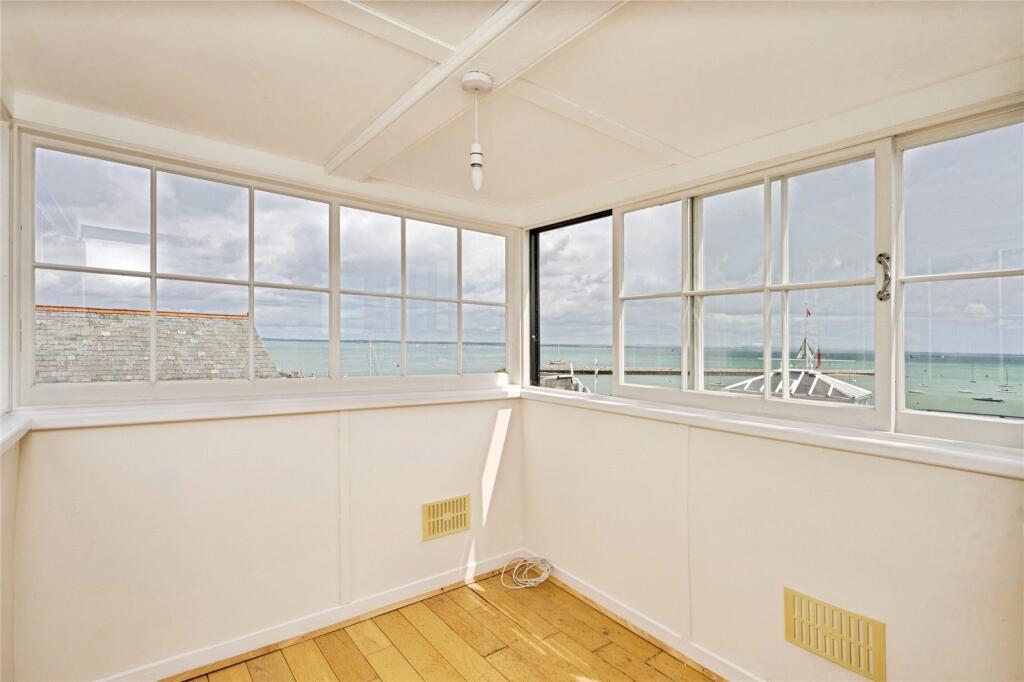 House in Cowes, Isle of Wight - View 4